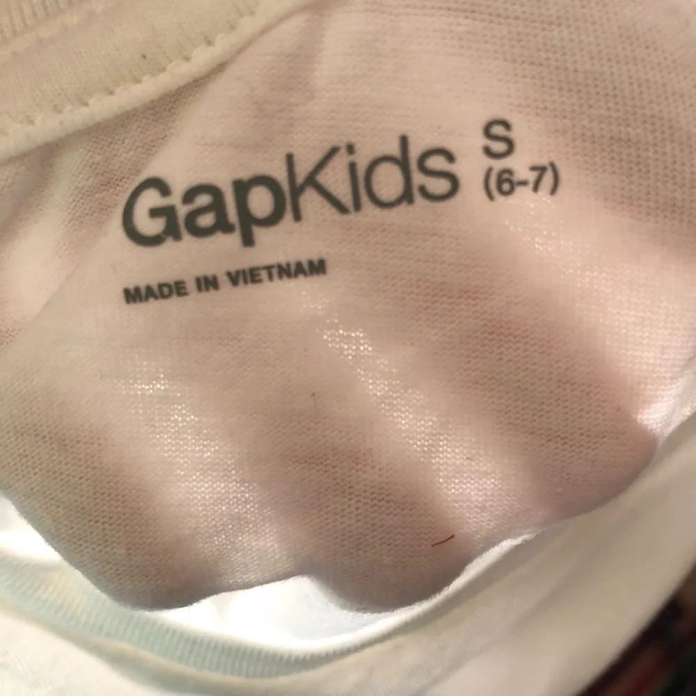 Gap long sleeve logo t-shirt in white and navy blue